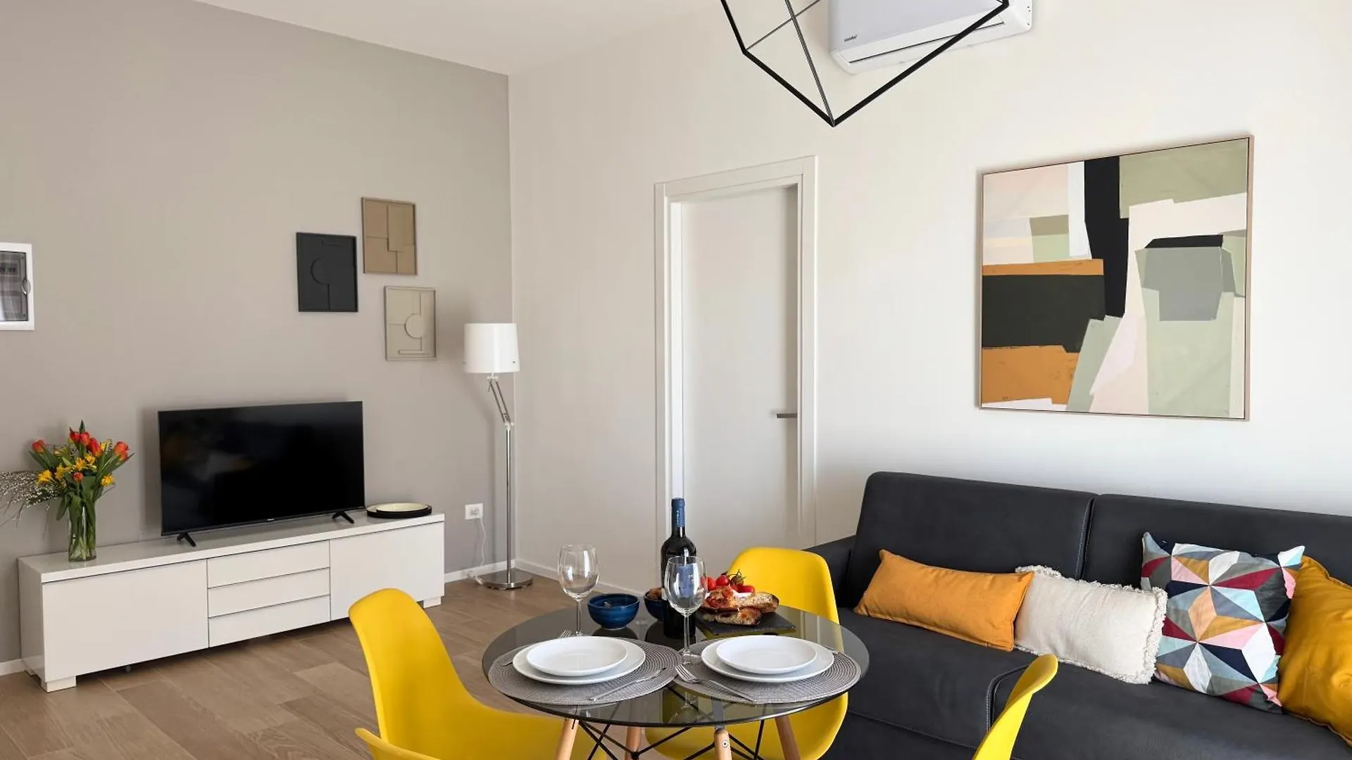 Bariamo Apartments-Central Station